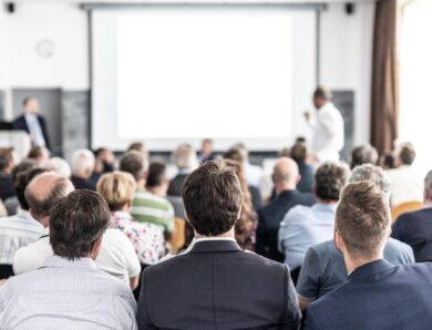 Organiser un séminaire professionnel réussi : pourquoi la Normandie s&rsquo;impose comme destination incontournable